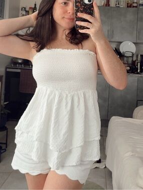 Anthropologie White Strapless Smocked Tiered Summer top Size Xs